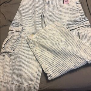 NWT Wild Fable Striped Blue and White cargo style jeans